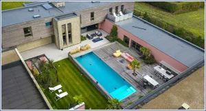 Swimming pool installed