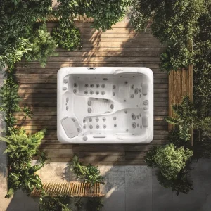 the calma hot tub (copy)